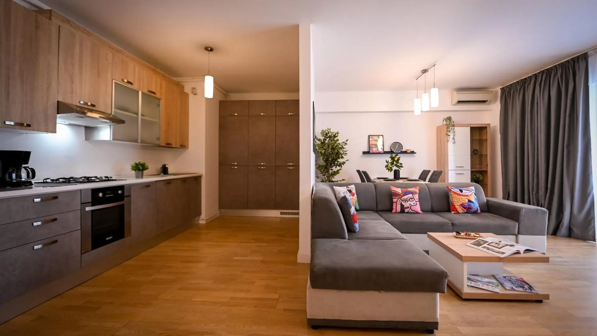 Amazing Stay - Modern 1Br With Balcony In Aviatiei Bukarest 0*,
